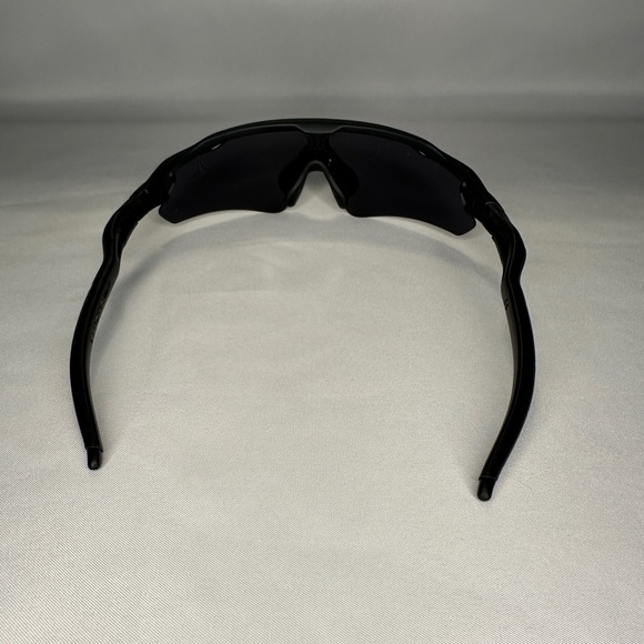 Oakley Radar EV Path Polarized Sunglasses Black Men’s 009208 - Picture 4 of 6